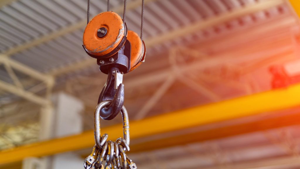 Comment installer et utiliser un treuil électrique en toute sécurité ?