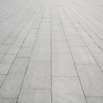 Dalles de béton : garantir qualité, solidité et précision grâce à un spécialiste