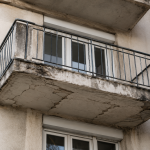 Comment vérifier la solidité d'un balcon ancien